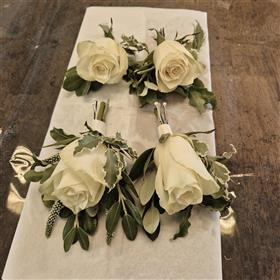 fwthumbGroom's & Groomsmen Buttonholes.jpg